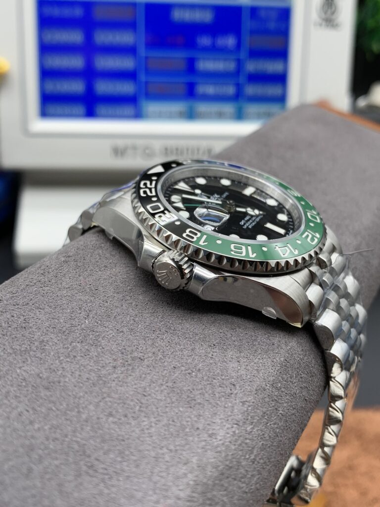 i1656058054 215 2.jpg