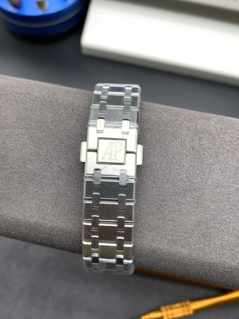 i1682319791 2223 4.jpg