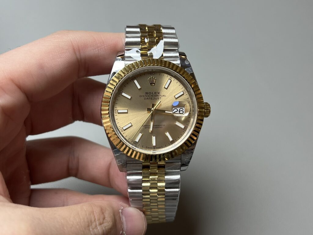 i1703659023 2497 0.jpg